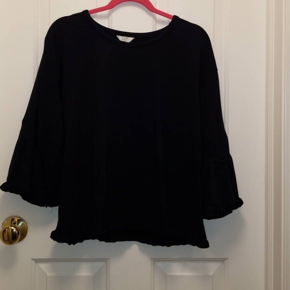 CROWN AND IVY Navy Knit Top w Ruffle detail - cute